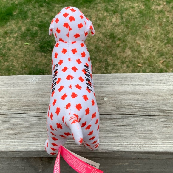 PINK VICTORIA SECRET Canada Leaf Print Limited Edition Stuffed Plush Dog NEW - Picture 10 of 12